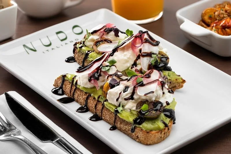 Italian bruschetta with burrata and balsamic glaze