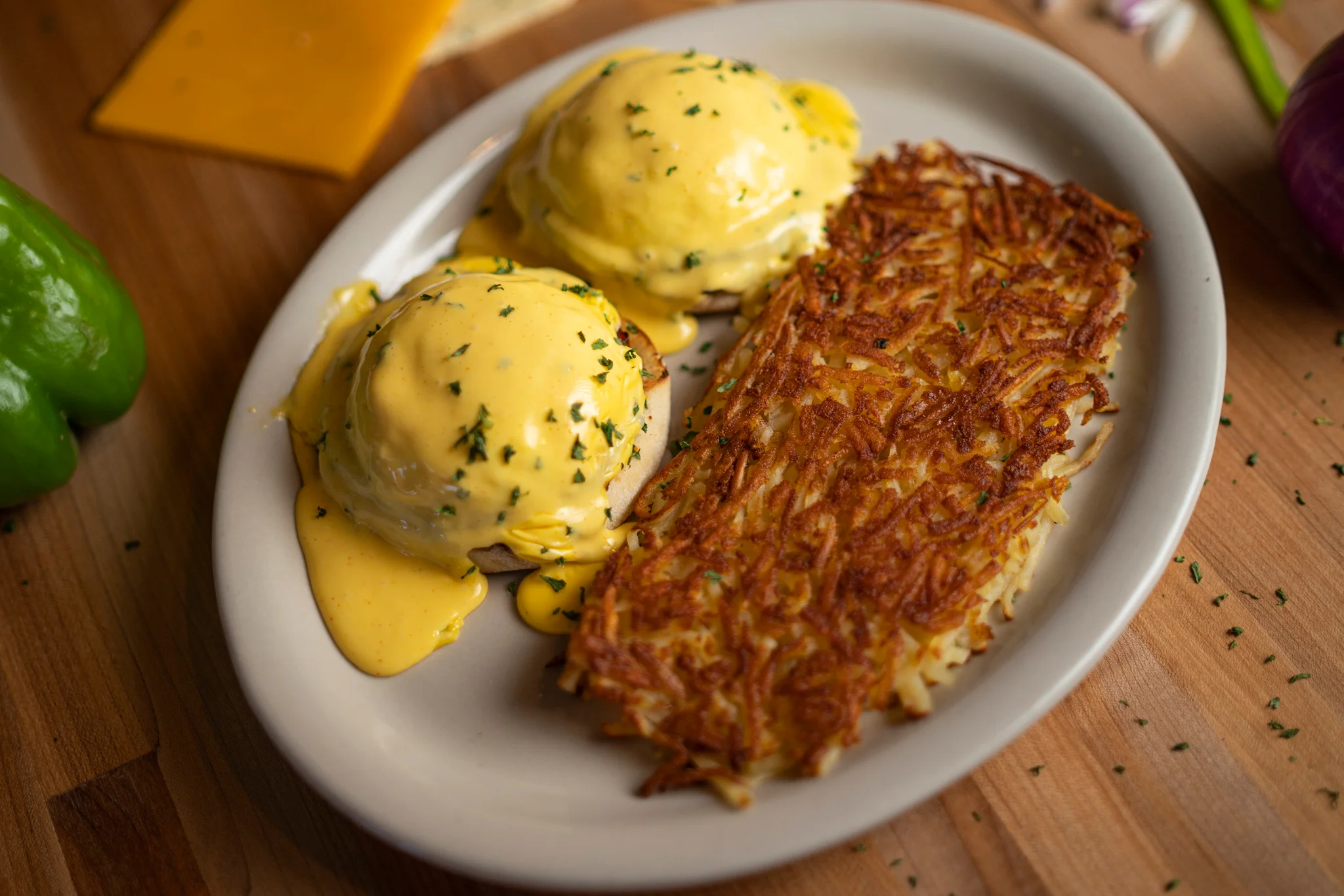 Hashbrowns and egg benedict