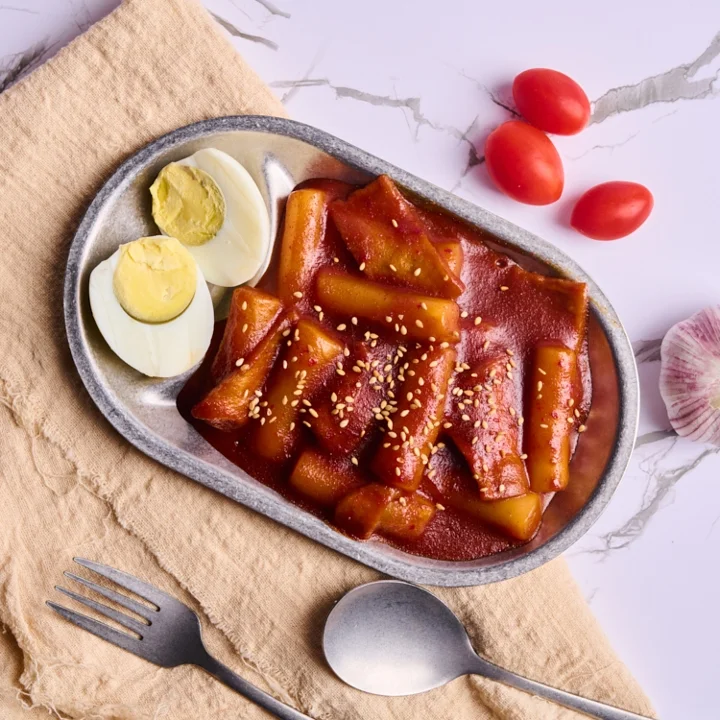 S3. TTEOKBOKKI (RICE CAKE)