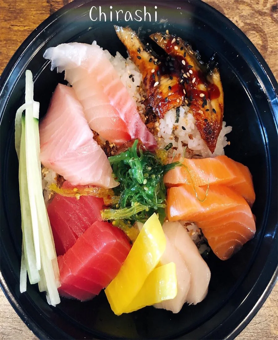 Colorful chirashi sushi bowl with assorted sashimi