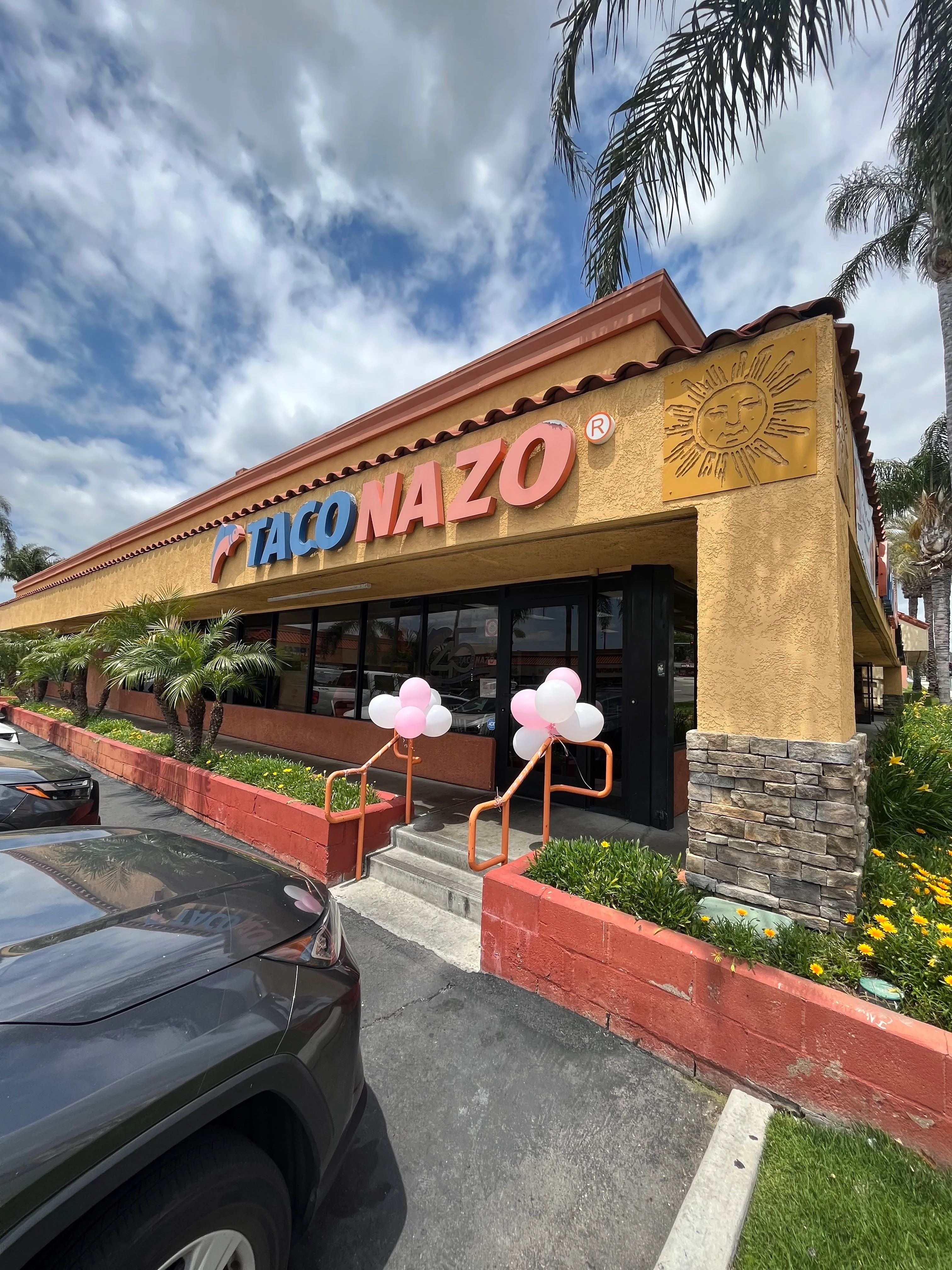 Front of Taco Nazo La Habra location