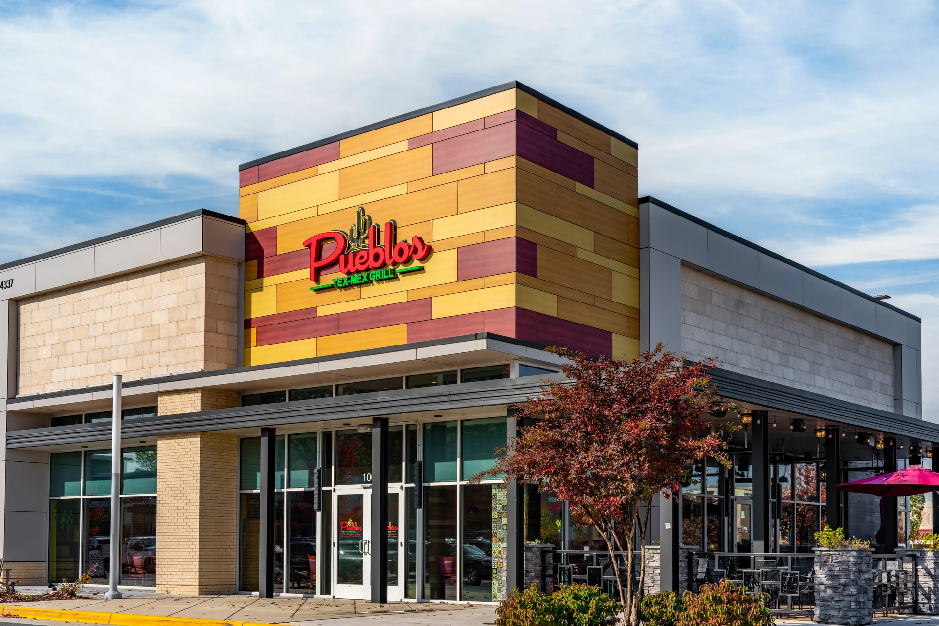 Front entrance of Pueblos Tex-Mex Grill in Chantilly, VA
