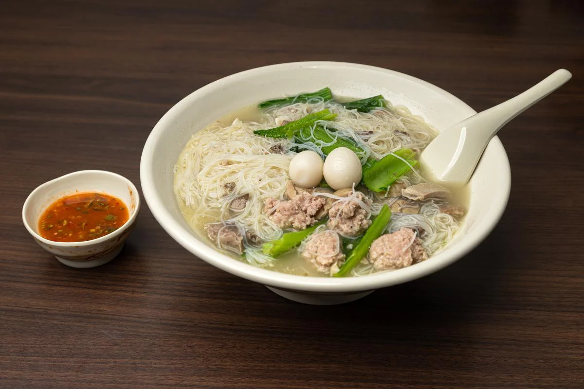 Kyae Oh [ကြေးအိုး]