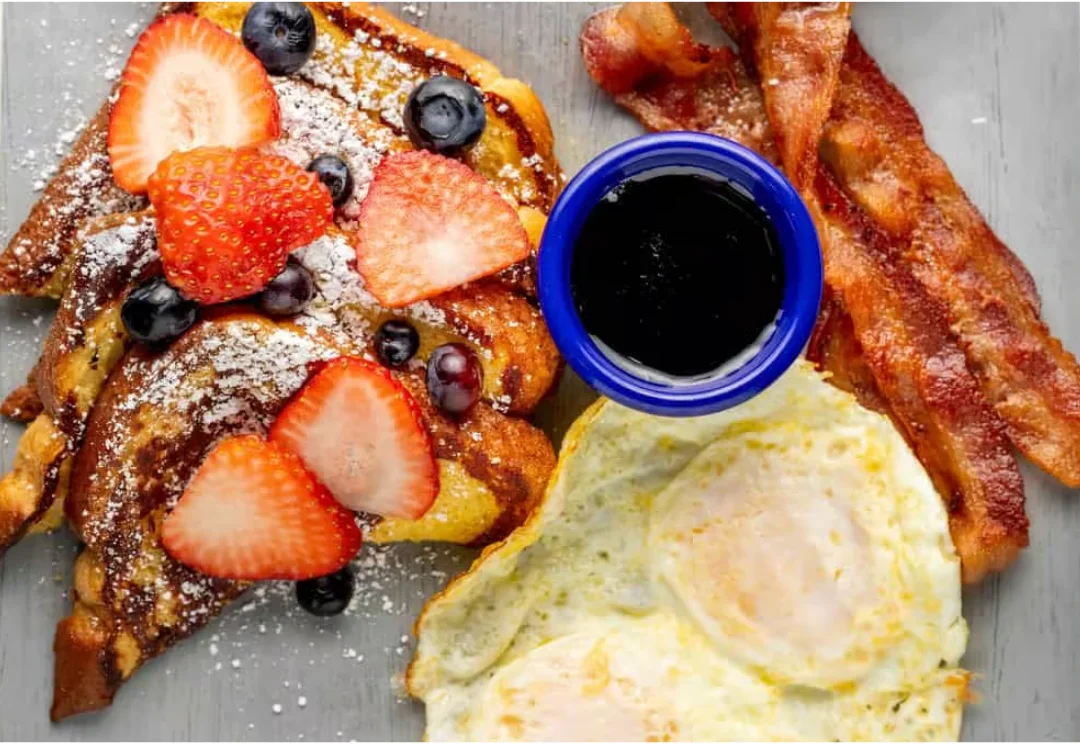 breakfast plate at The 5 Spot Cafe