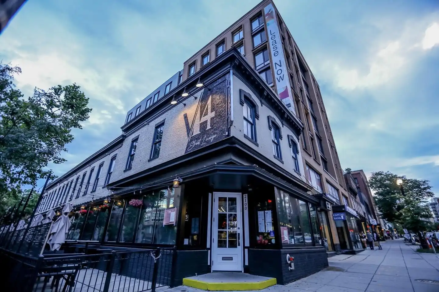 Picture of the outside of V14 Street Lounge on 14th and V St in Northwest DC