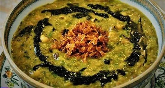Asheh Sholeh Ghalam-Kar Herbs & Shredded Lamb Meat bowl