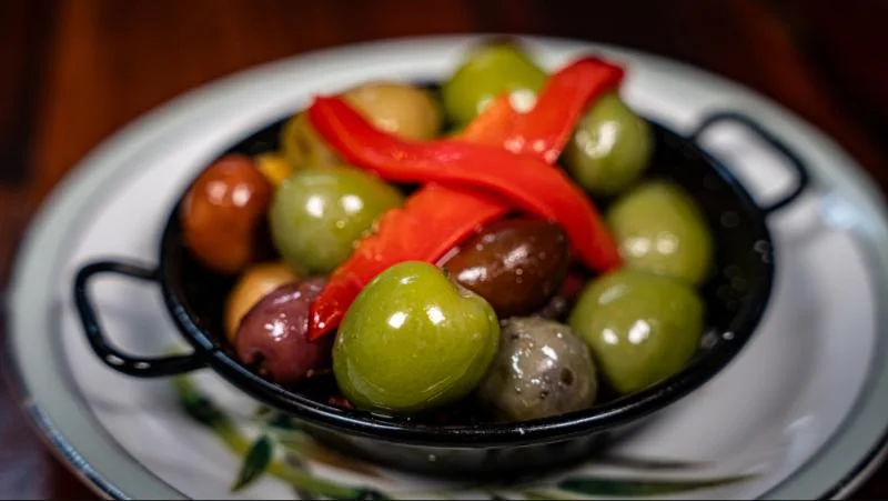 Mediterranean Blend Olives