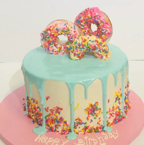 Custom cake in Riverside California