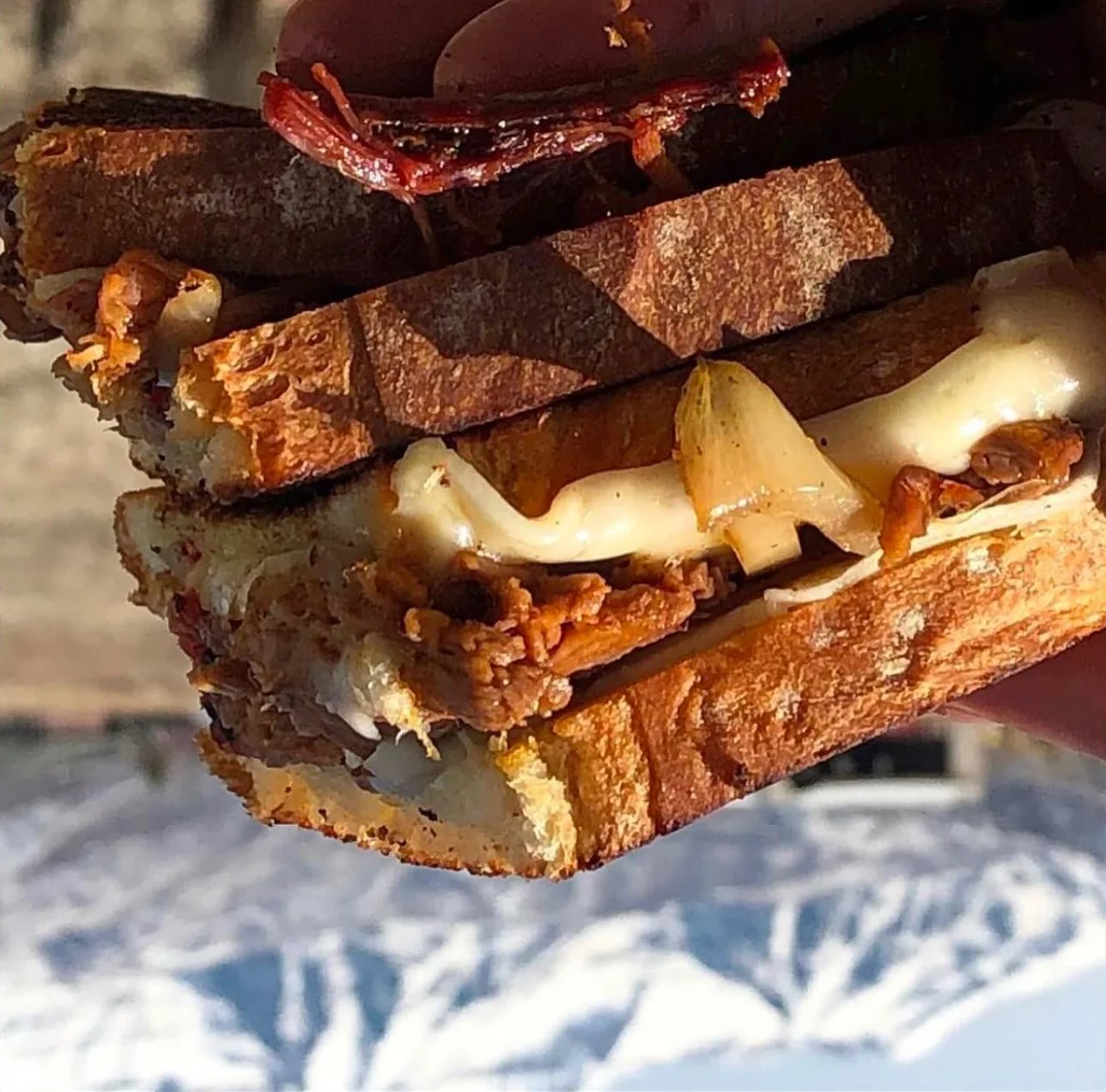 STEAK & PESTO MELT