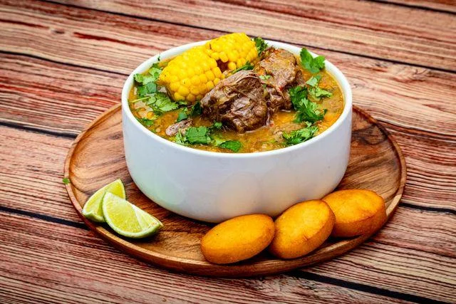 BEEF SOUP/SOPA DE RES