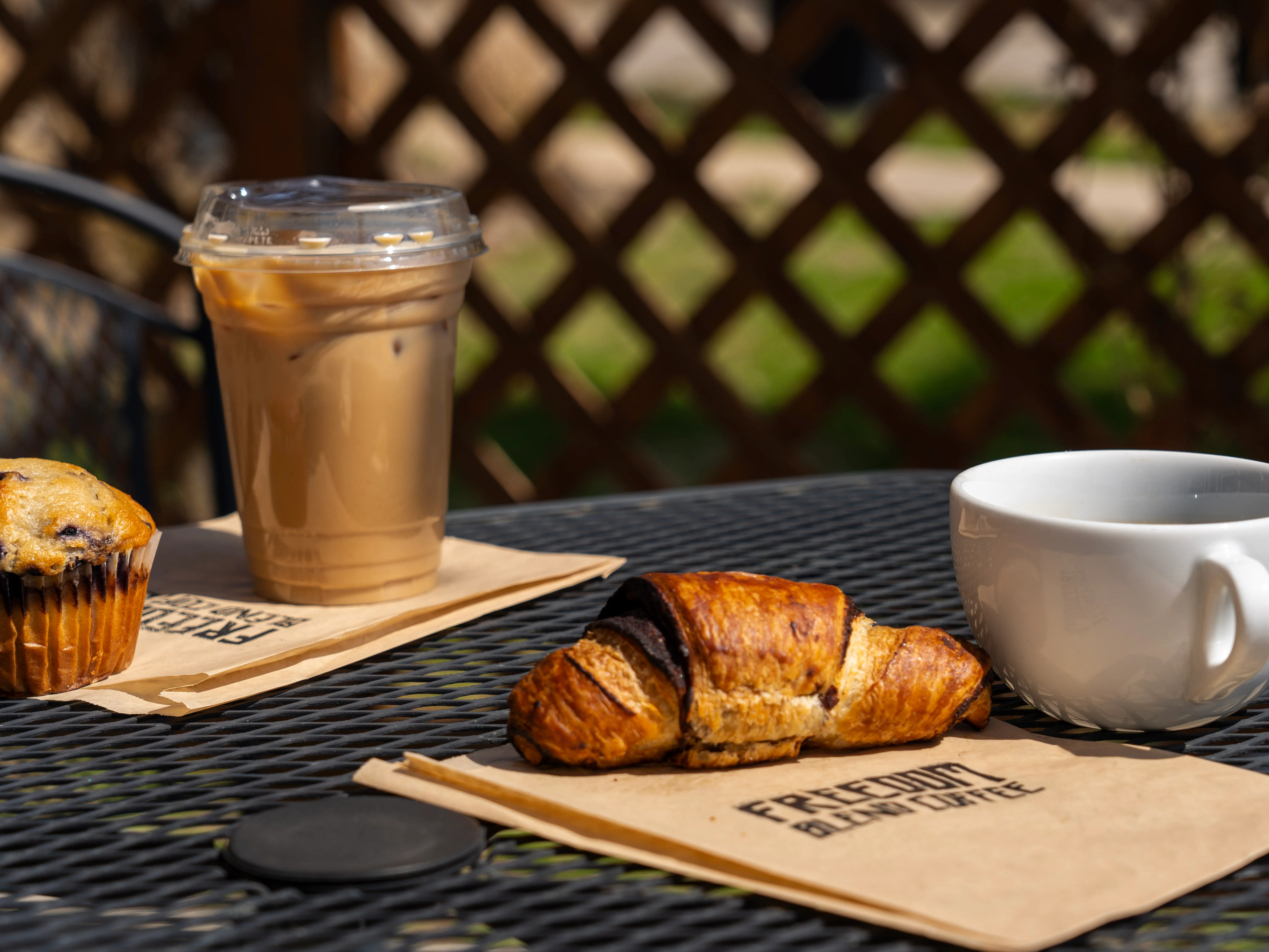 Croissant & Coffee