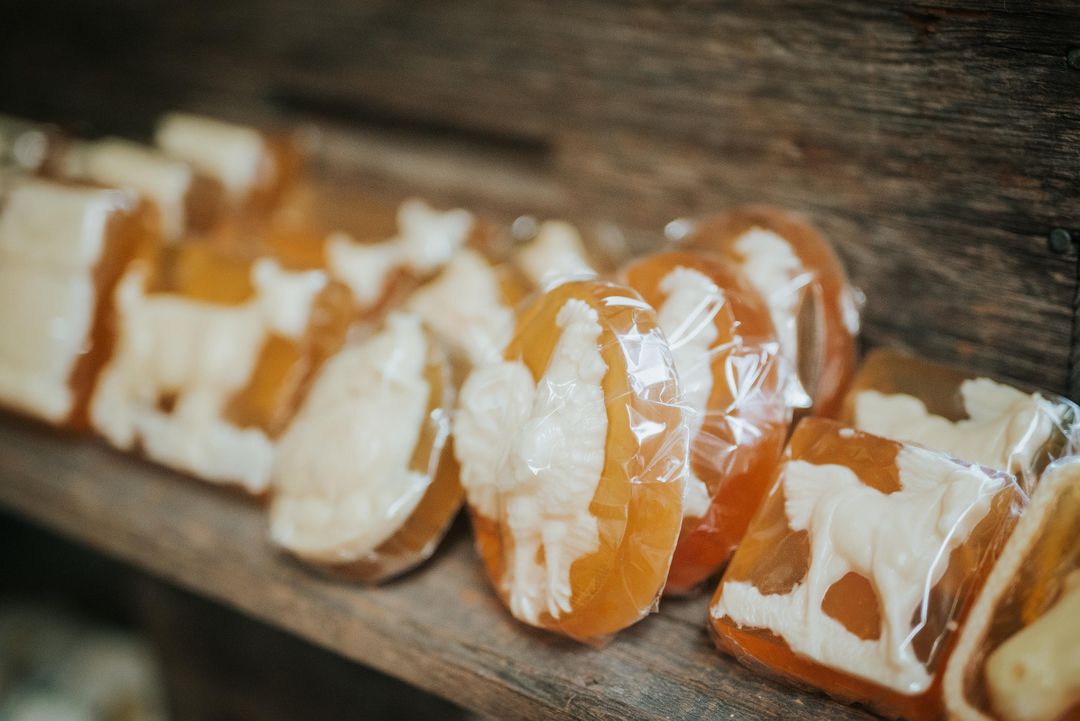 Honey Soap - Image 1 of 3