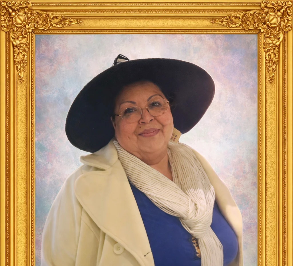 Portrait of a woman in a stylish hat and coat