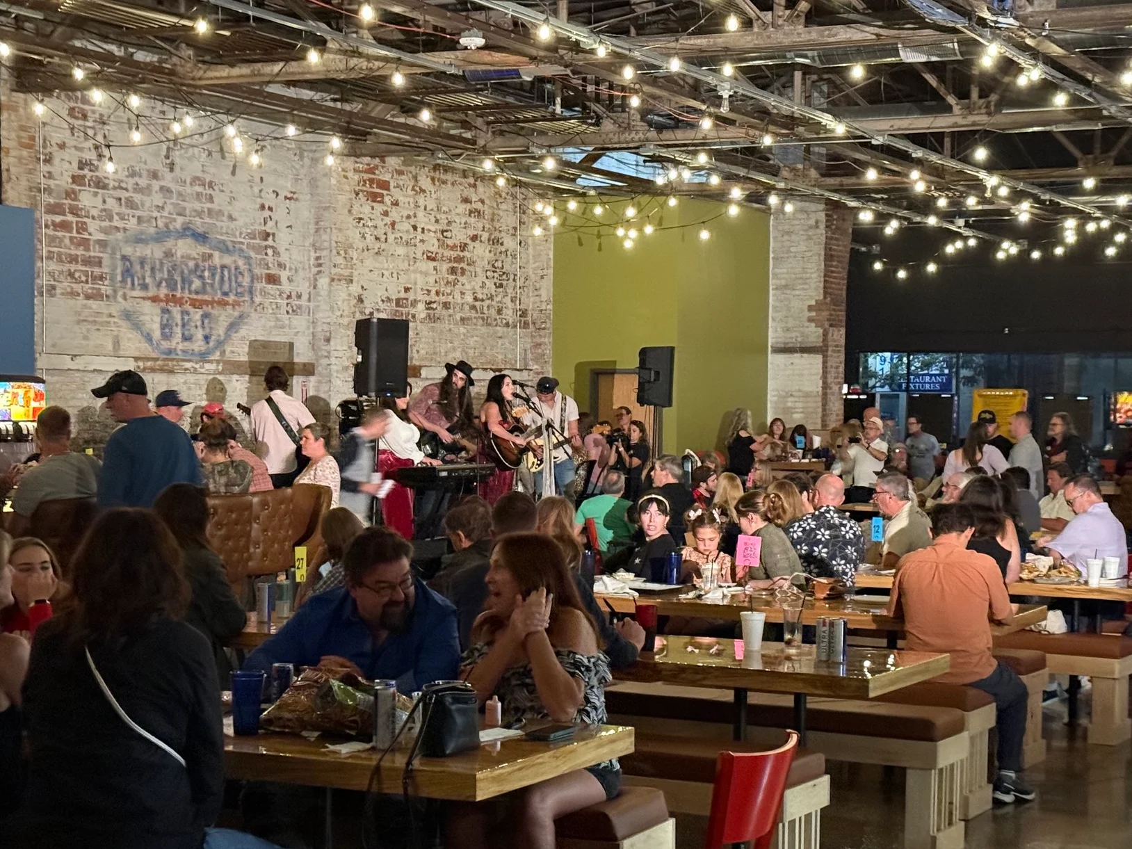 Image of the Riverside BBQ Co. stage