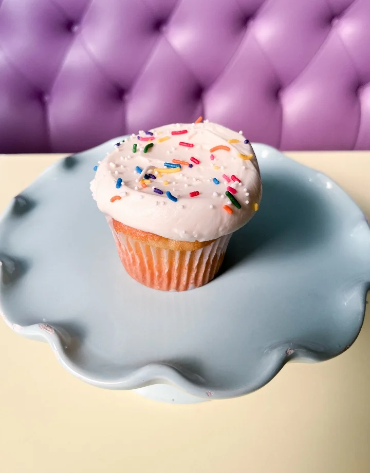 GF Yellow Cupcake