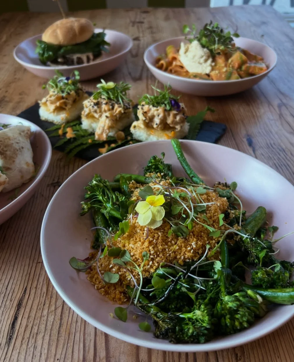 Vibrant broccolini salad with crunchy topping