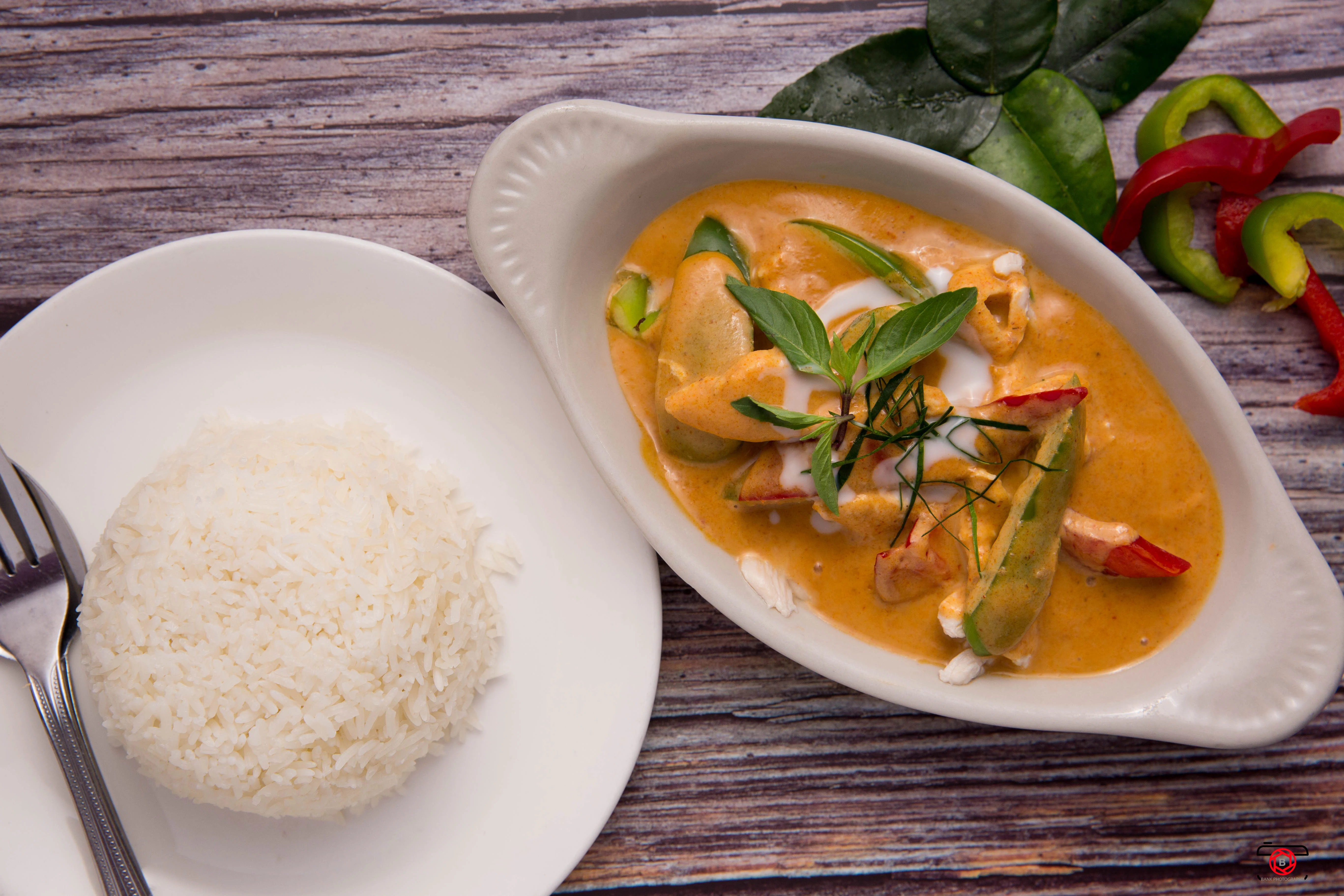 Thai red curry with chicken and jasmine rice