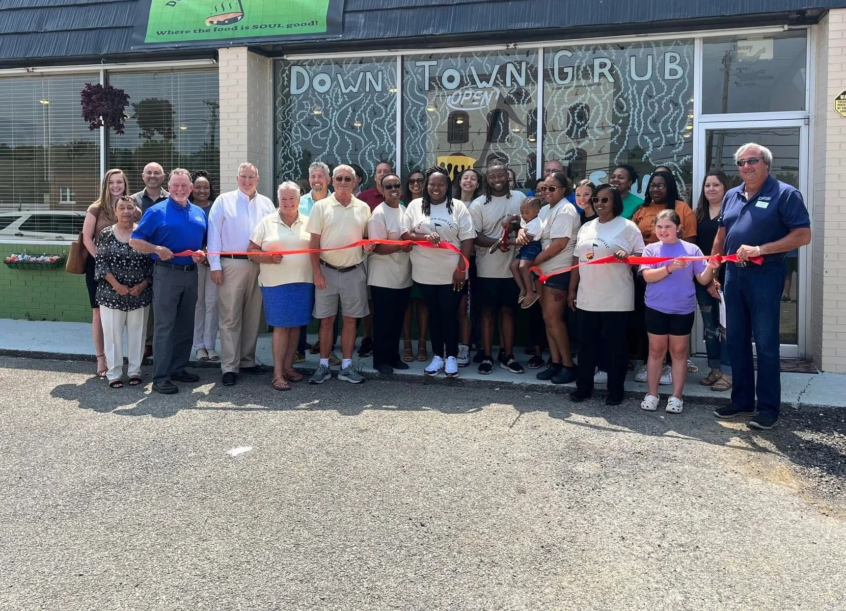 Ribbon-cutting ceremony for Downtown Grub restaurant opening