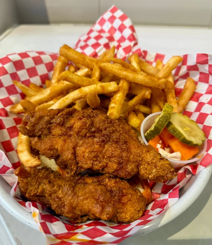 3-Pc Thicc'N Tenders w fries