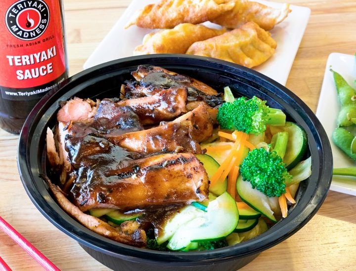 Sarah's Cafe Teriyaki Madness - Spicy Chicken Bowl