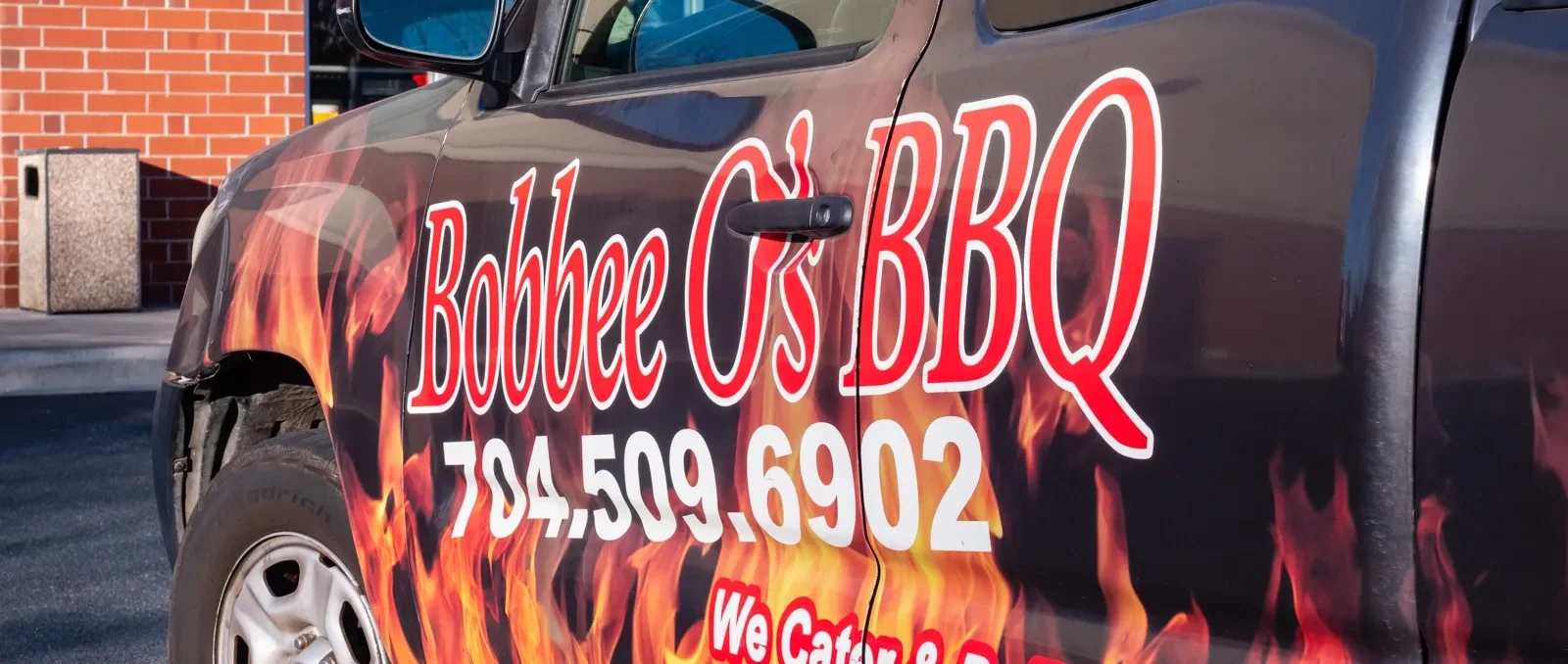 Bobbee O's BBQ catering truck 
