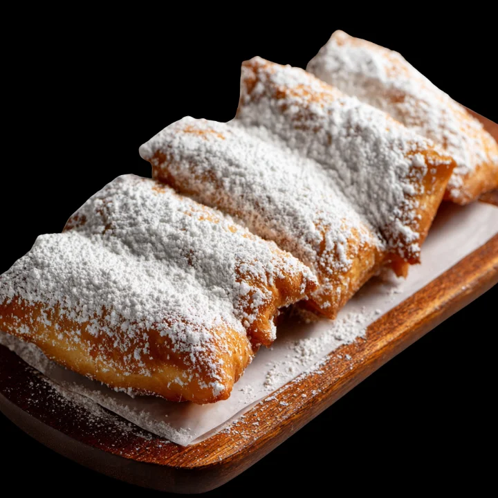 6 Traditional Beignets