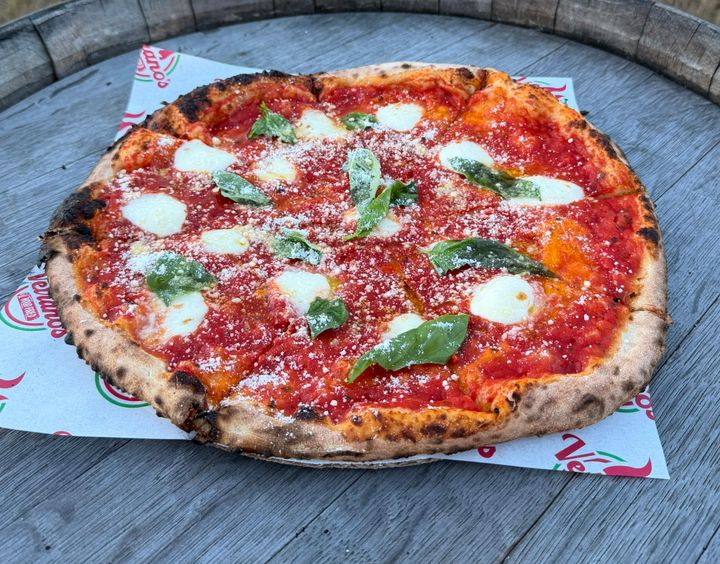 Gooseneck Pizza