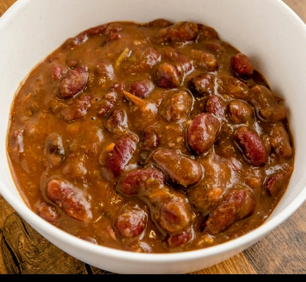 Hearty bowl of chili con carne with kidney beans
