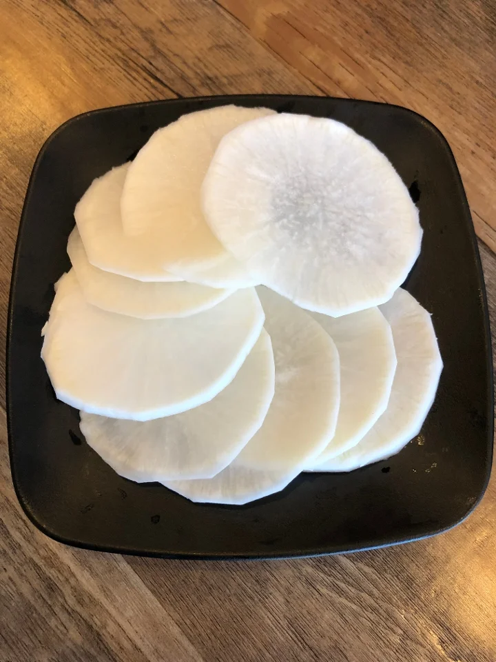 Side Daikon Slices