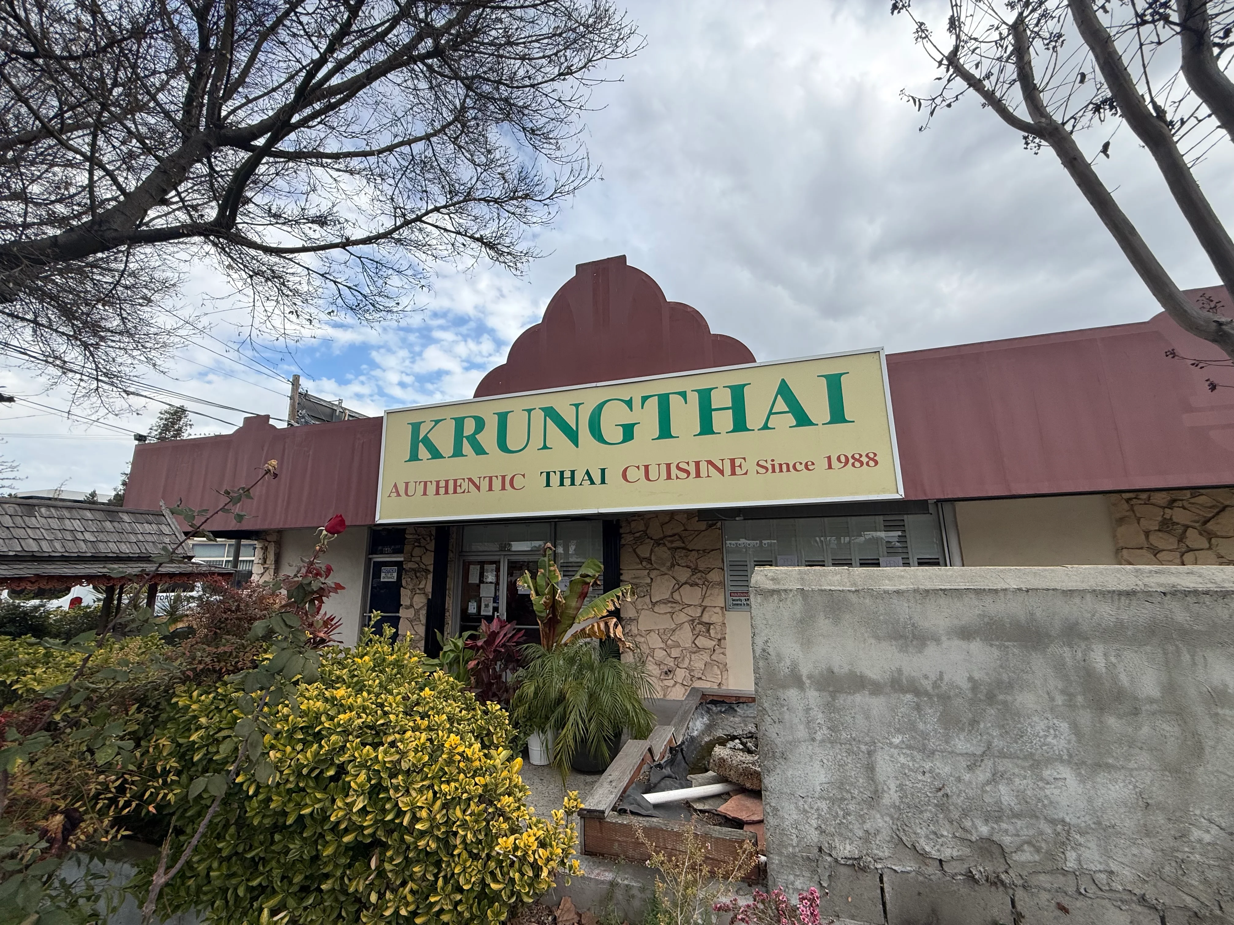 Exterior of Krung Thai restaurant showcasing authentic Thai cuisine