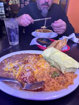 Photo from Mayra W.'s review