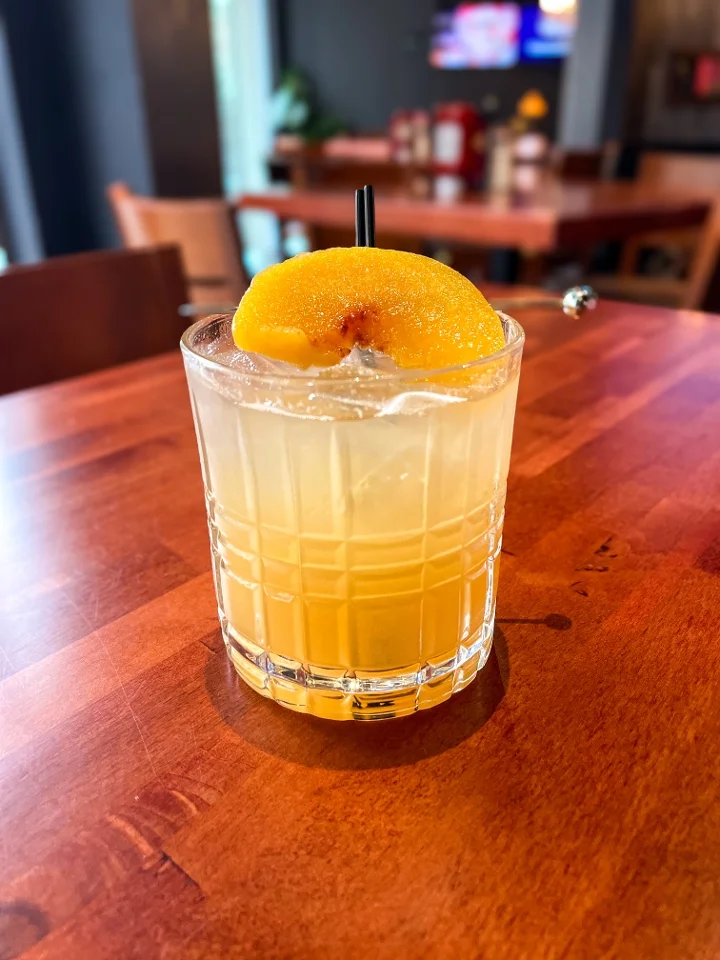 HIGH STREET PEACH