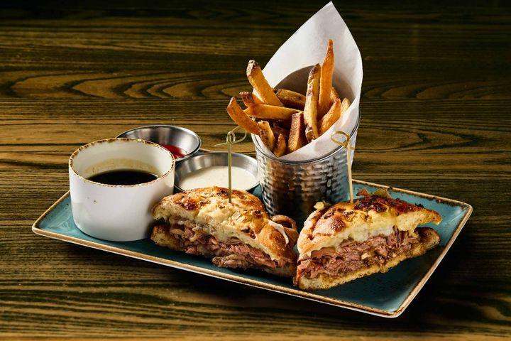 Harry & Izzy's - Paradise Valley 12770 N. Tatum