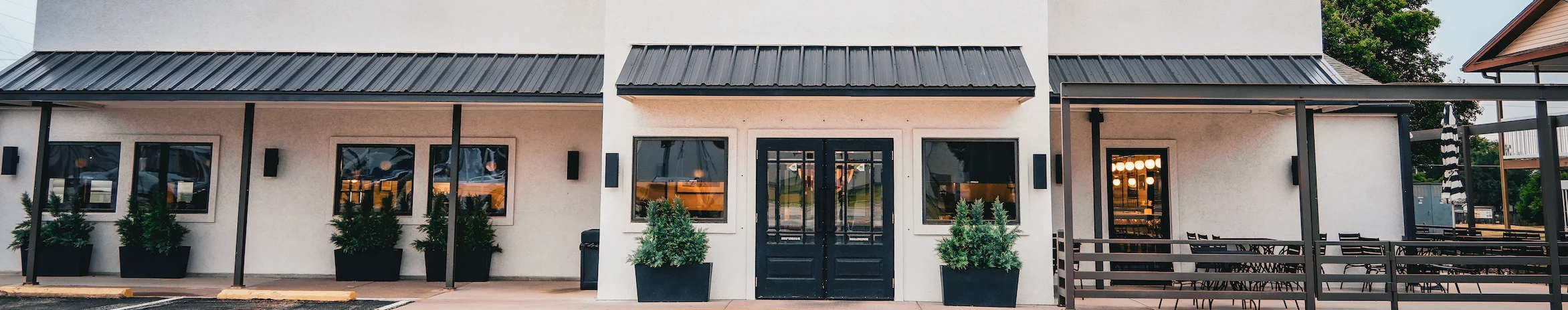 Exterior view of Breaks Eatery & Bar with modern design