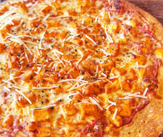 Butternut squash pizza with cheese