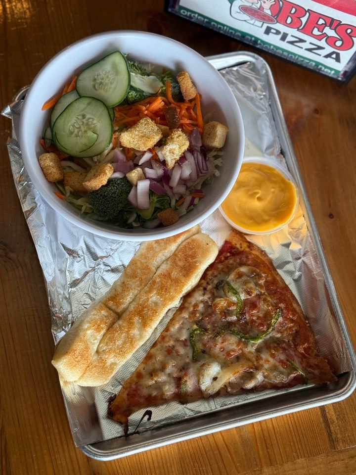 Bobe's Pizza | Vincennes - Traditional Crust