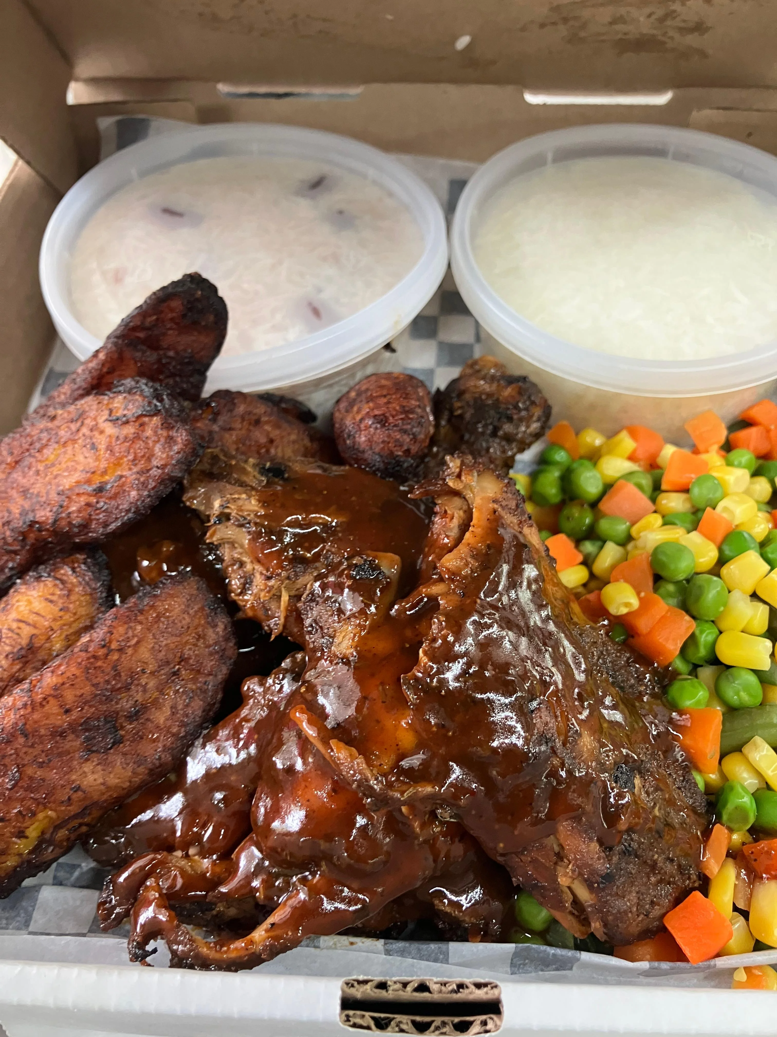 Jerk chicken box