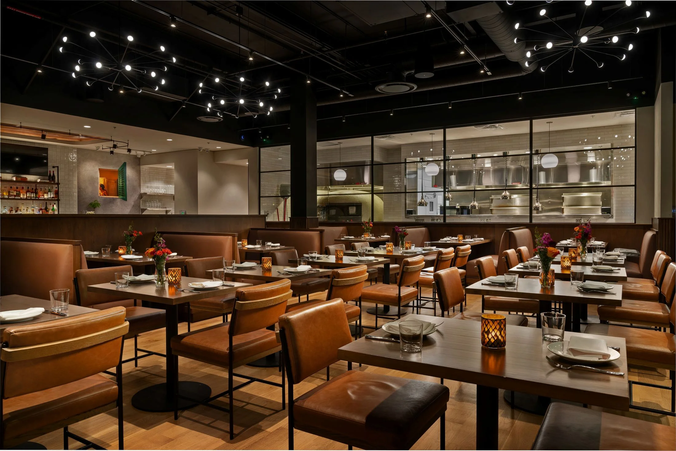 Holiday parties at Nudo Italiano: the dining room in Southern Highlands, Las Vegas, set for group dinners and private events