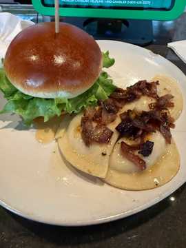 Photo from Lisa L.'s review