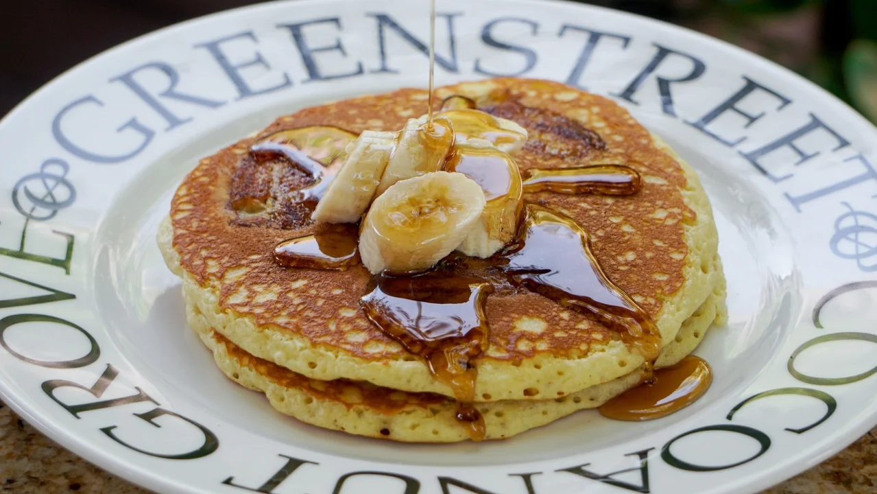 BANANA PANCAKES