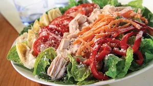 Grilled chicken salad with fresh vegetables