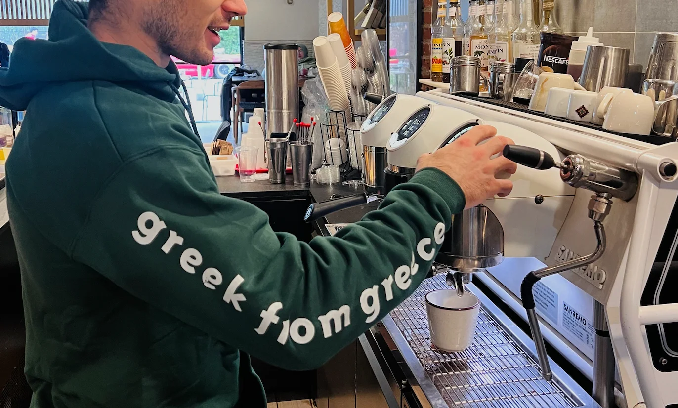 Pulling espresso shot