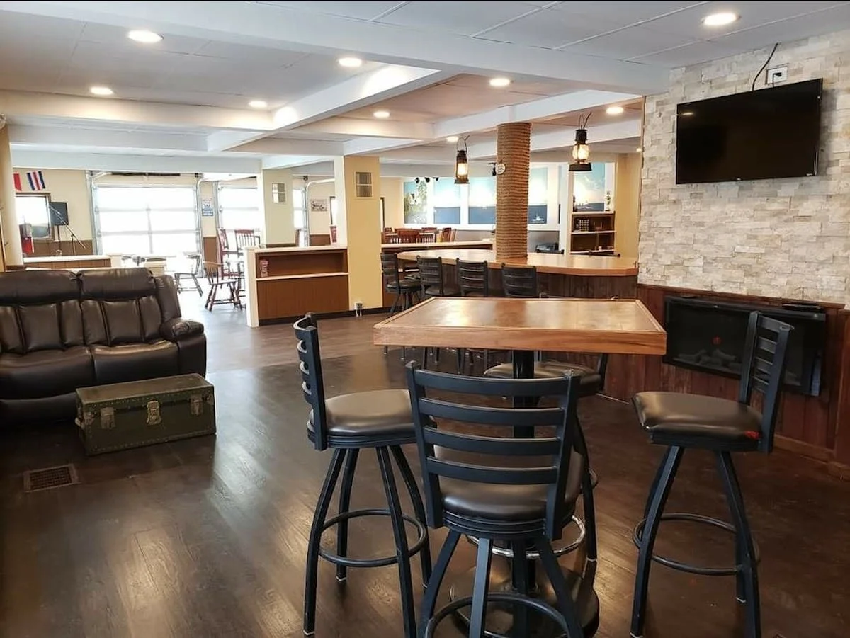 Image of a bar table and room
