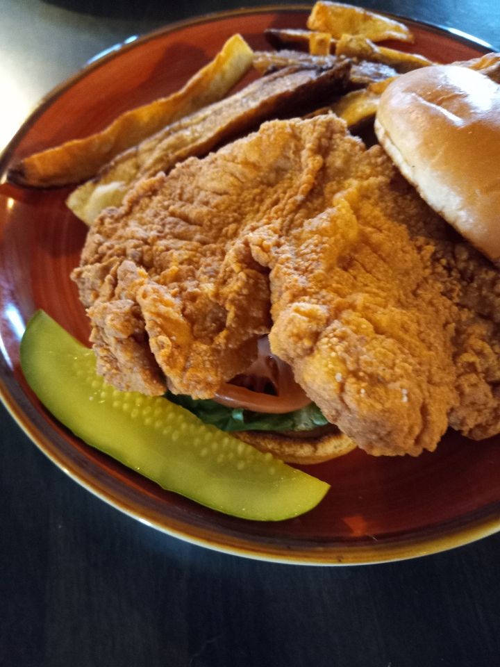 Hot Hill Tavern 1 Starr St - Chicken Tenders Plate