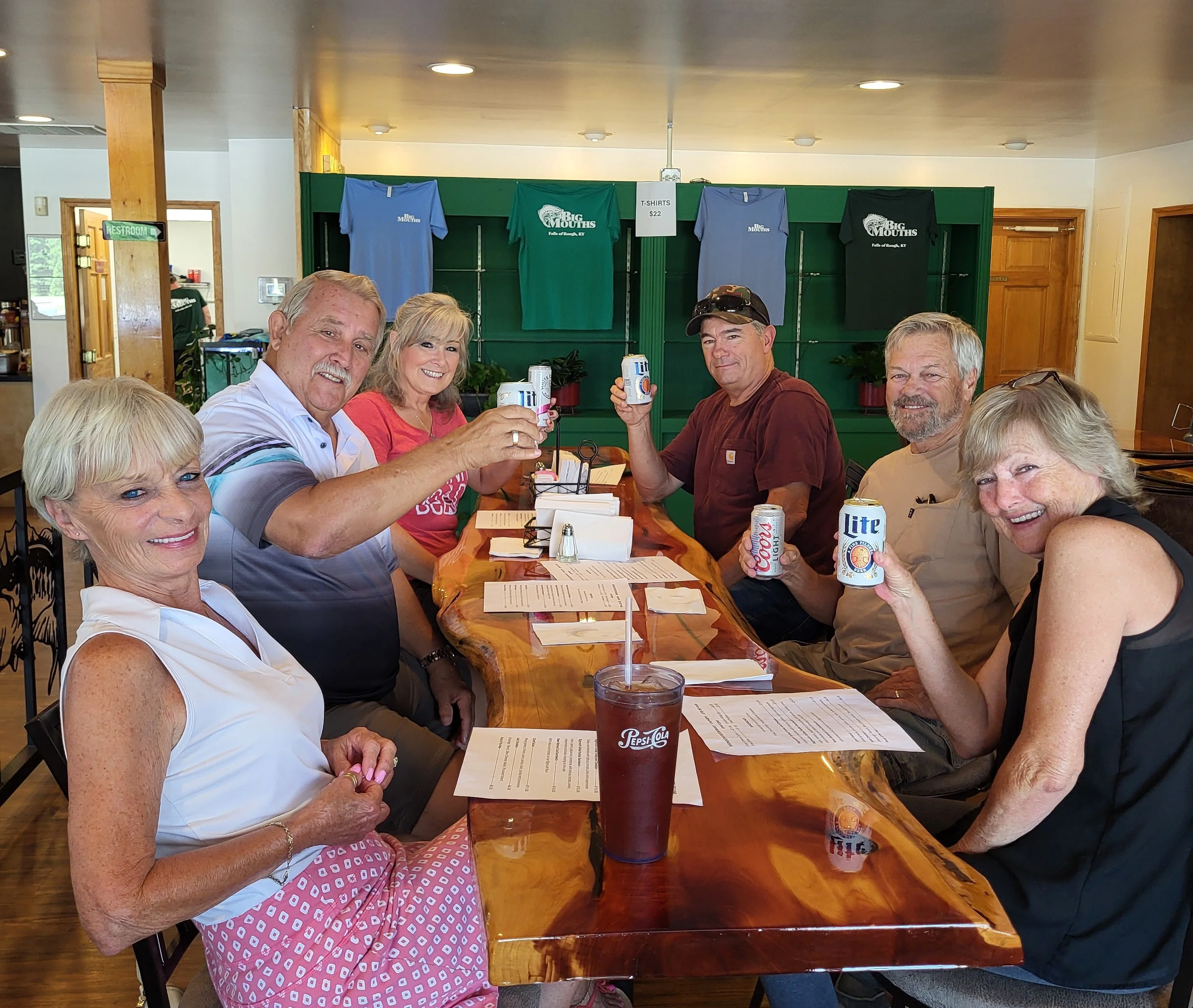Bar Table - BigMouths Restaurant, Food Near Rough River Lake