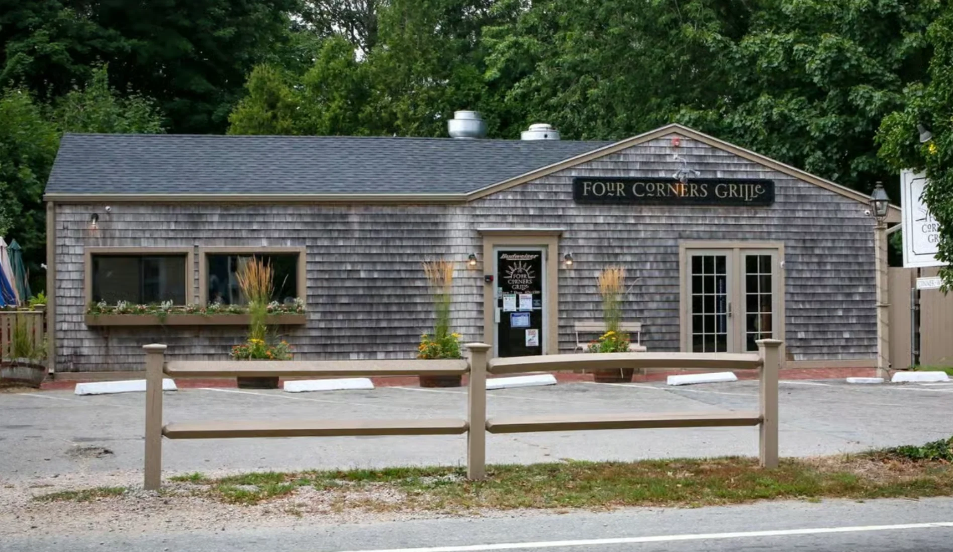 Charming exterior of Four Corners Grille restaurant