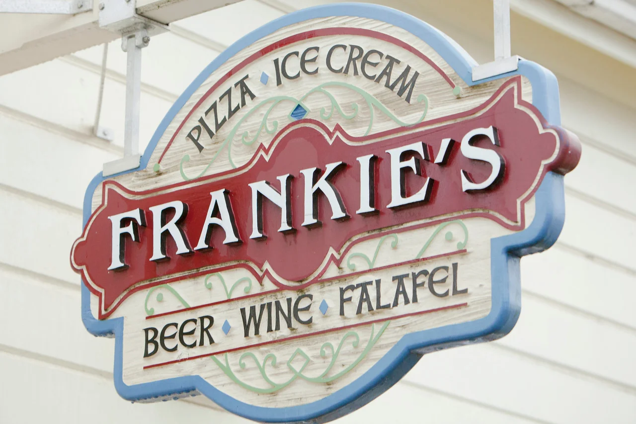Frankie's Pizza Ice Cream Beer Wine Falafel Mendocino sign 