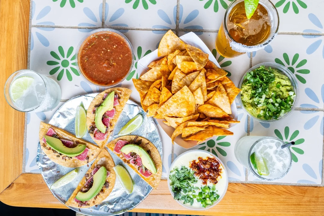 Trio (Salsa, Queso, Guacamole)