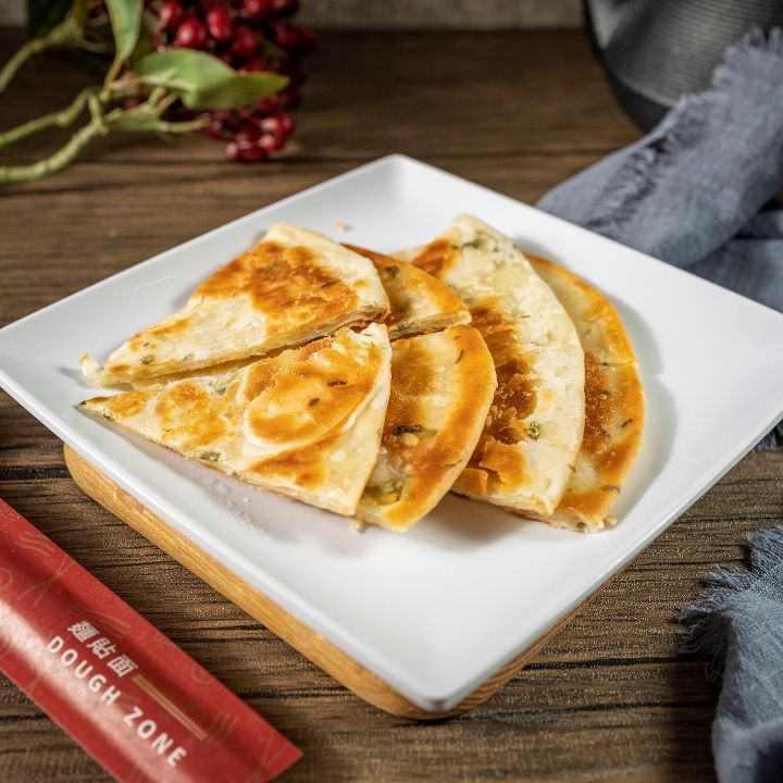 Issaquah - Green Onion Pancake (1) Ⓥ 葱油饼