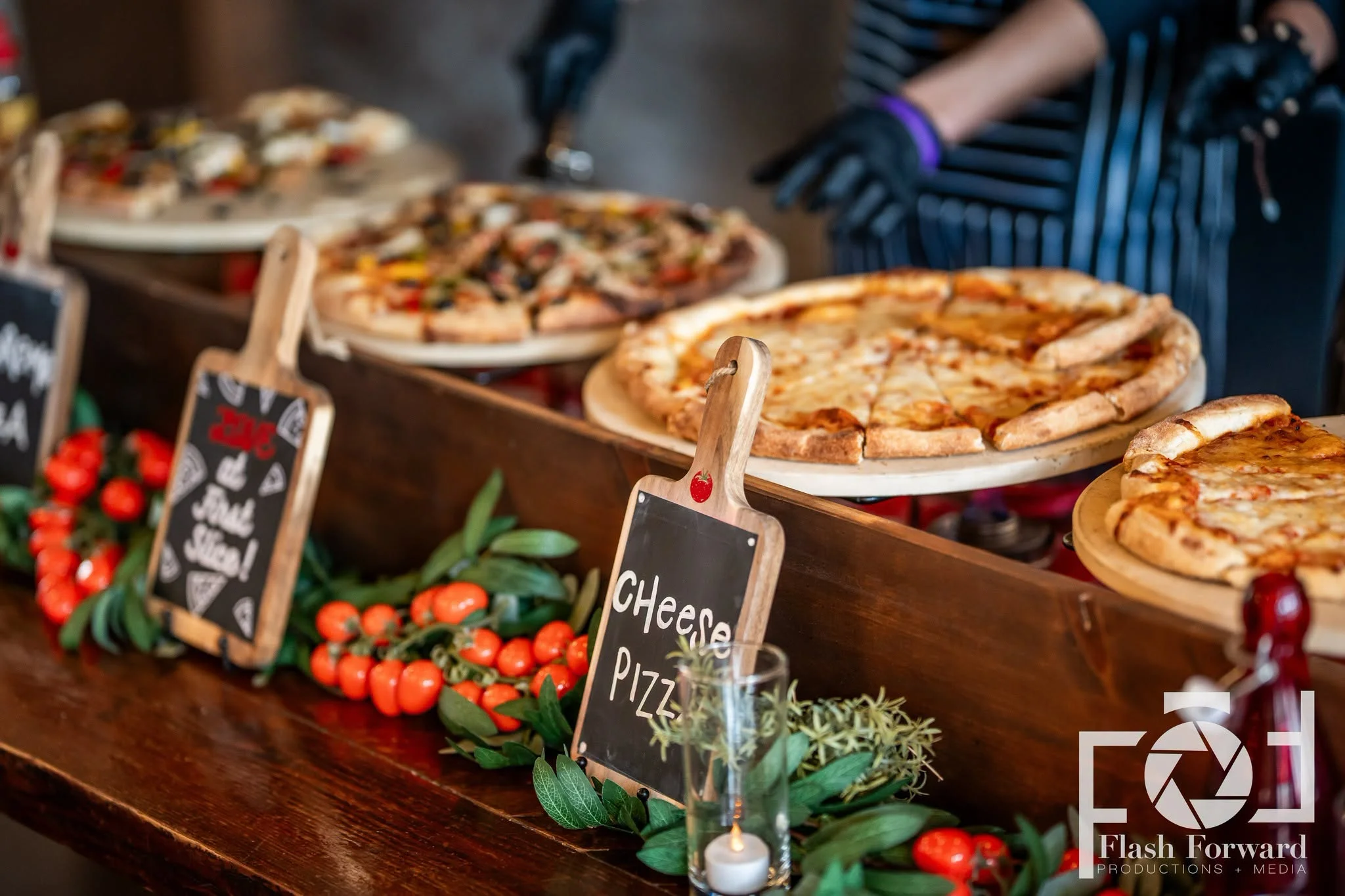 pizza catering, wedding catering, wedding food, last night snack